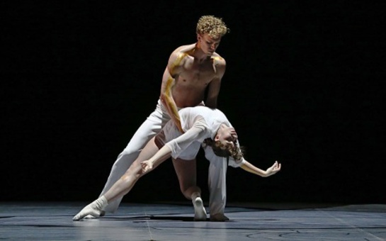 The Australian Ballet Premiere Alice Topp's 'Aurum'