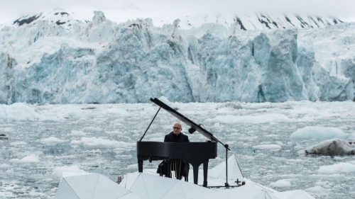 Ludovico Einaudi and Greenpeace in campaign to save the Arctic