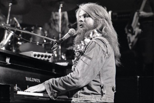 Leon Russell dies aged 74