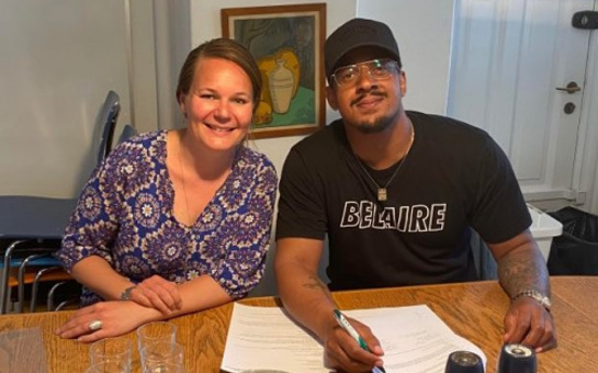 Brandon Beal signs publishing deal