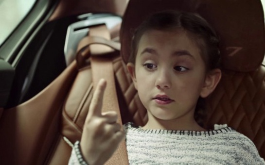 Popel-Alarm im neuen Sixt-Spot