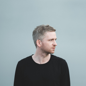 Ólafur Arnalds Shares “Loom” (Ft. Bonobo) Alongside Stunning Video
