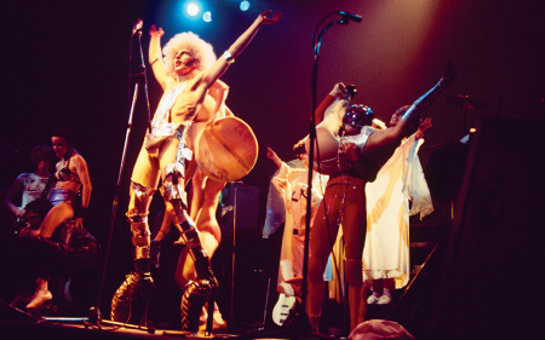 Music Sales Announces Mike Evans Publishing Purchase