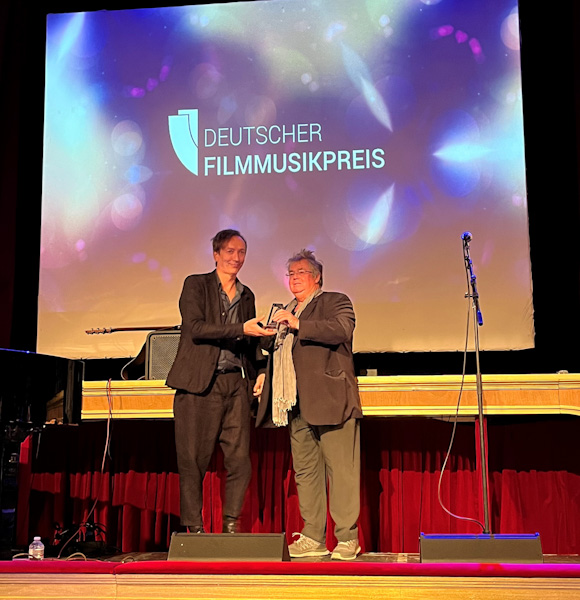 Volker Bertelmann - Auszeichnung bei Deutschem Filmmusikpreis