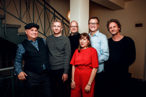 Ólafur Arnalds signs to Bosworth Music