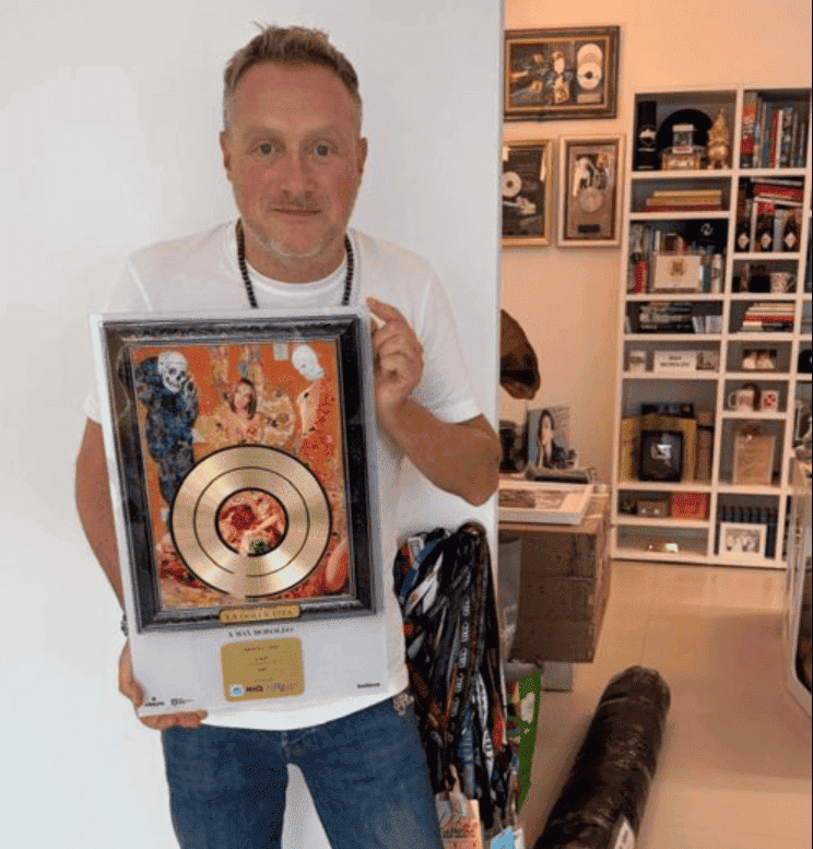 Danien & Theø's LA DOLCE VITA has gone gold!
