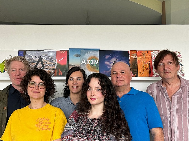WISE MUSIC SIGNS EXCLUSIVE PUBLIGHING DEAL WITH GLORIA DE OLIVEIRA